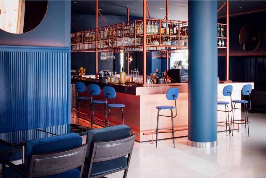 Bar Smok in Kraków, old town meets club vibe with tropical drinks