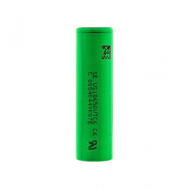 Zbliżenie na mały, ładowalny akumulator 850 mAh, będący jednym z kluczowych komponentów e-papierosa.