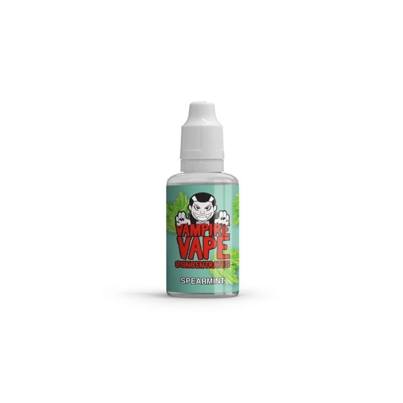 Wnętrze nowoczesnego vape shopu z długimi półkami wypełnionymi setkami kolorowych buteleczek e-liquidów, tworzących ścianę smaków.
