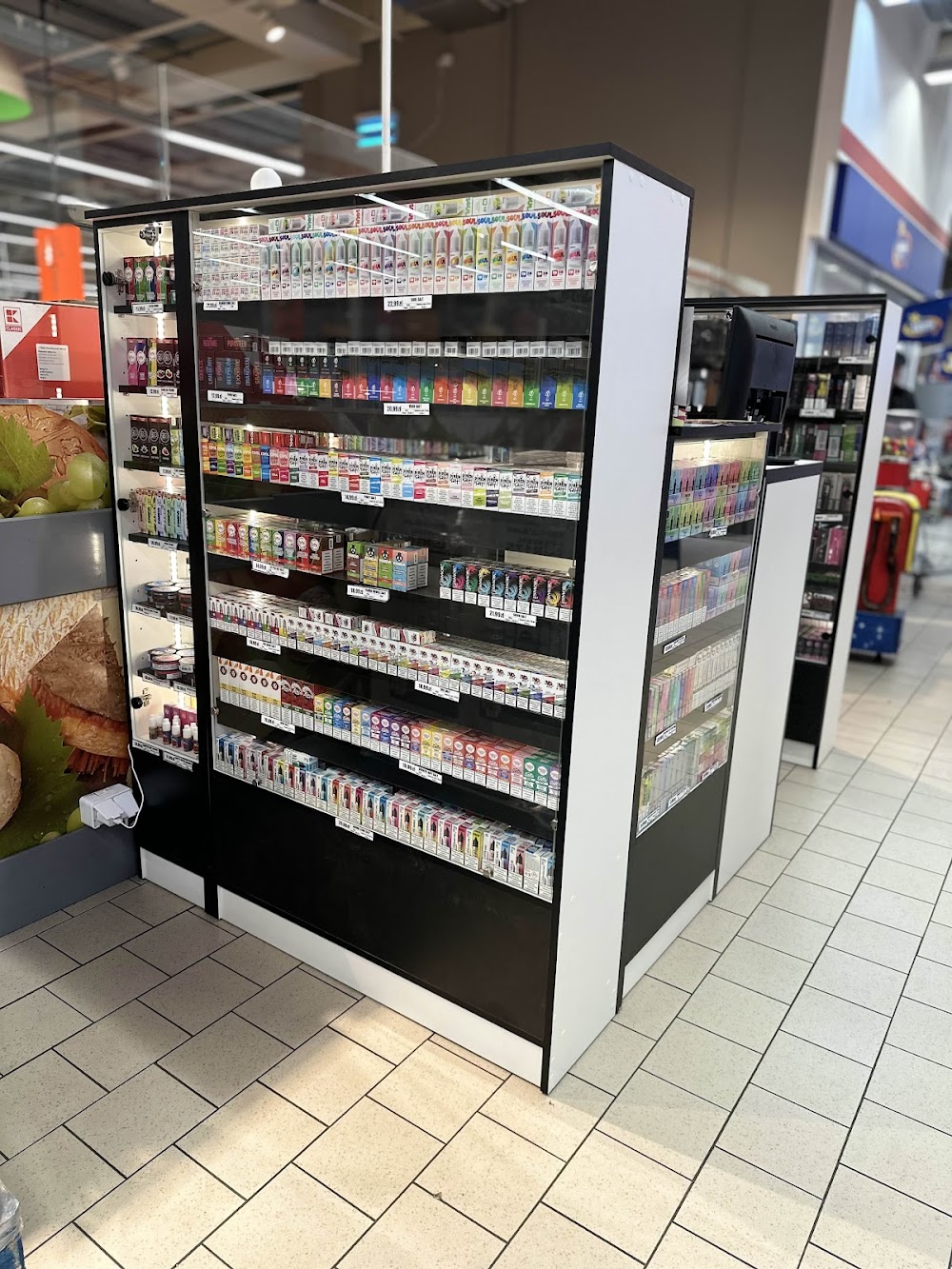 duży sklep ogólny vs wyspecjalizowany e-papierosy, różnice w cenach sklepów vape, koszty magazynowania produktów vape - Vape&Roll E-Papierosy Vape Shop - Reviews, Photos & Phone Number ...