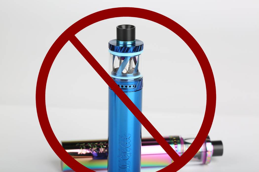 vape samozapłon, płonący e-papieros, przegrzewający się vape niebezpieczeństwo - Skutki Palenia E-Papierosów • Demeter