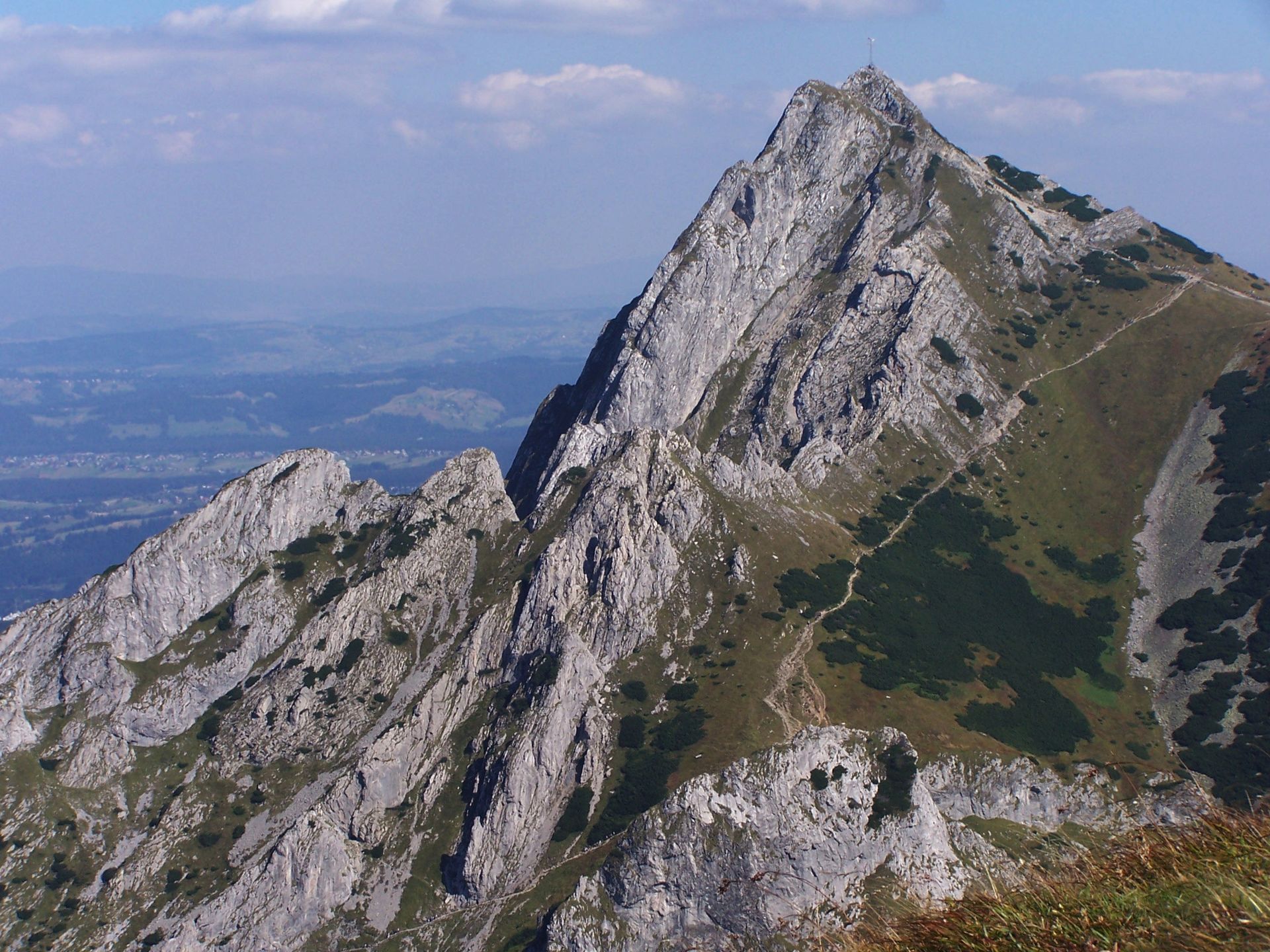 zakaz vapingu Tatrzański Park Narodowy Słowacja, strażnik TANAP mandat e-papieros, góry vaping ryzyko - Tatry. Leśnicy ostrzegają bezmyślnych turystów. Za to można nawet ...