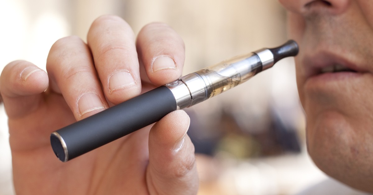 dyrektywa tytoniowa TPD, przepisy unijne e-papierosy, regulacje EU vape, prawo UE ochrona zdrowia - Dyrektywa tytoniowa: e-papierosy mogą zdrożeć - Forsal.pl